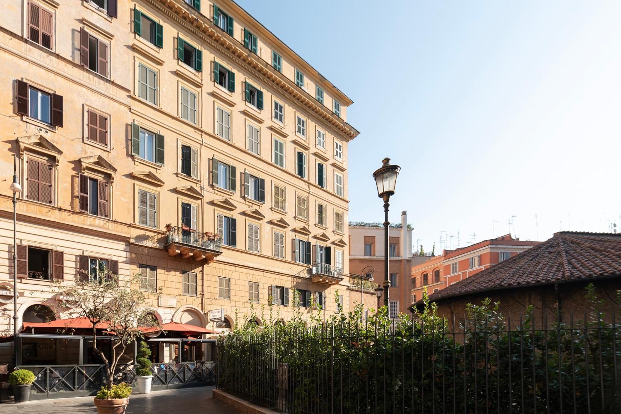 Largo Leopardi Modern Apartment Рим Екстериор снимка